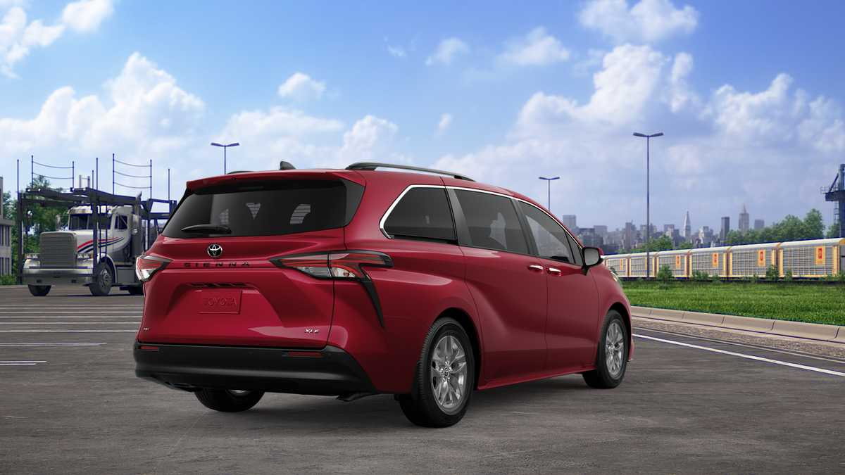 Thumbnail: 2026 Toyota Sienna - 9