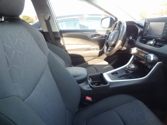 Thumbnail: 2022 Toyota RAV4 - 8