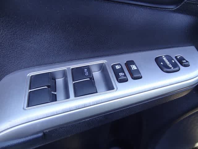Thumbnail: 2012 Toyota Camry - 8