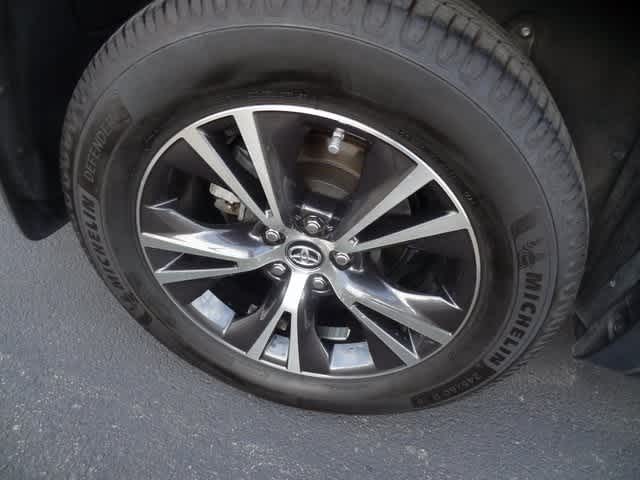 Thumbnail: 2019 Toyota Highlander - 13