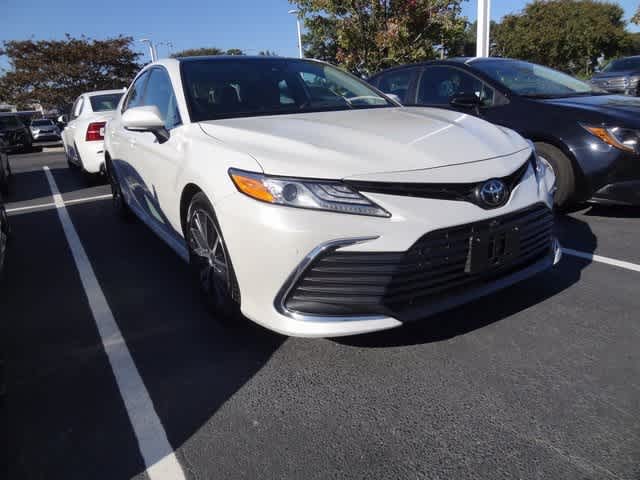 Thumbnail: 2023 Toyota Camry - 3