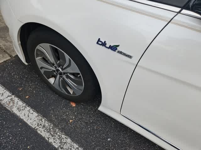 Thumbnail: 2015 Hyundai Sonata - 2