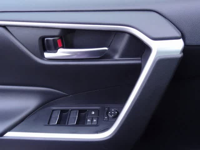 Thumbnail: 2023 Toyota RAV4 - 15