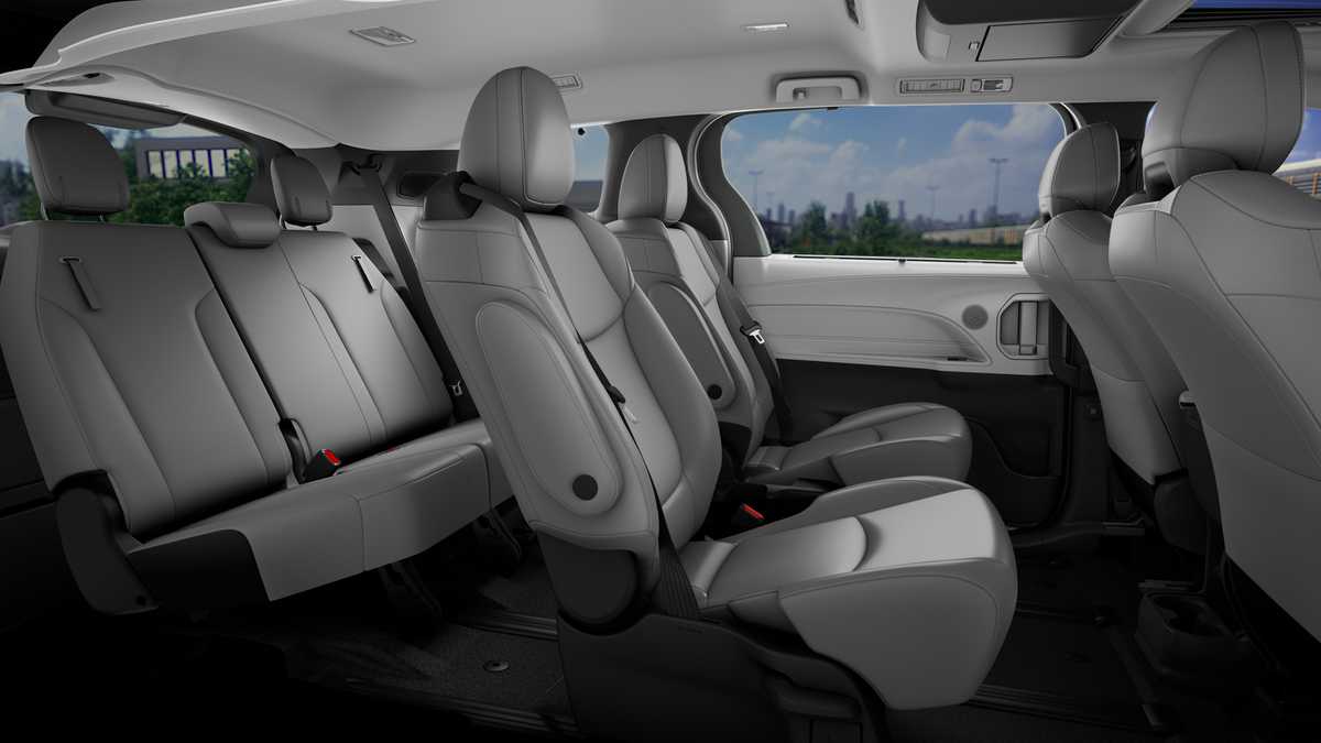 Thumbnail: 2026 Toyota Sienna - 21