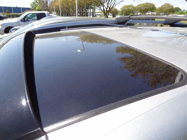 Thumbnail: 2017 Toyota RAV4 - 15