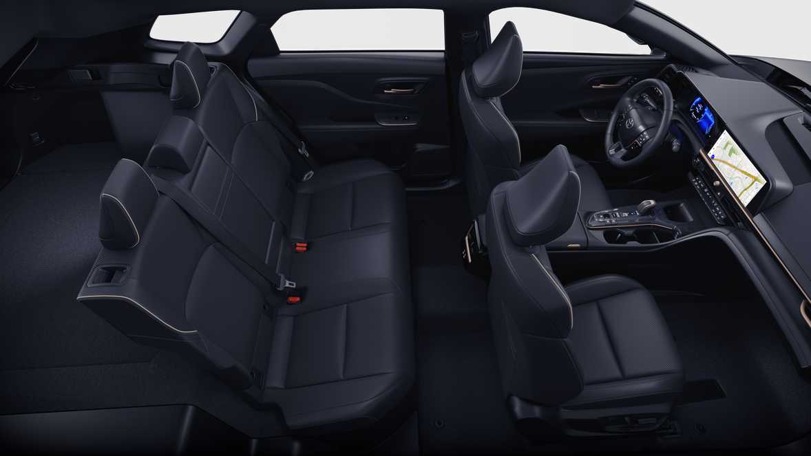 Thumbnail: 2025 Toyota Crown Signia - 8
