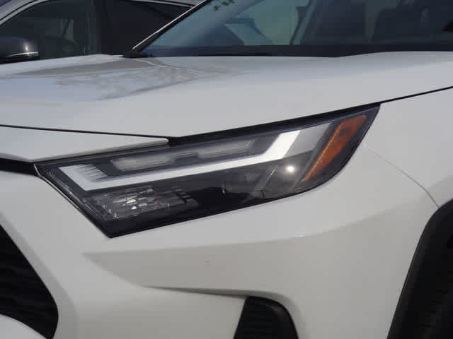 Thumbnail: 2024 Toyota RAV4 - 21