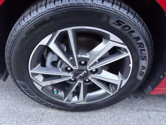 Thumbnail: 2023 Kia Forte - 24