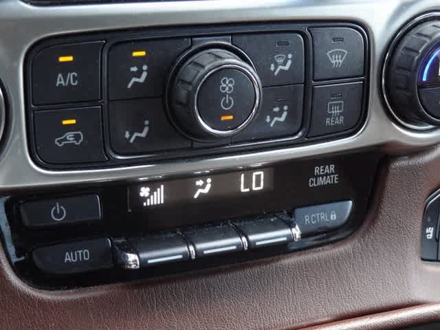Thumbnail: 2016 Chevrolet Tahoe - 35