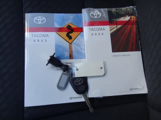 Thumbnail: 2023 Toyota Tacoma - 33