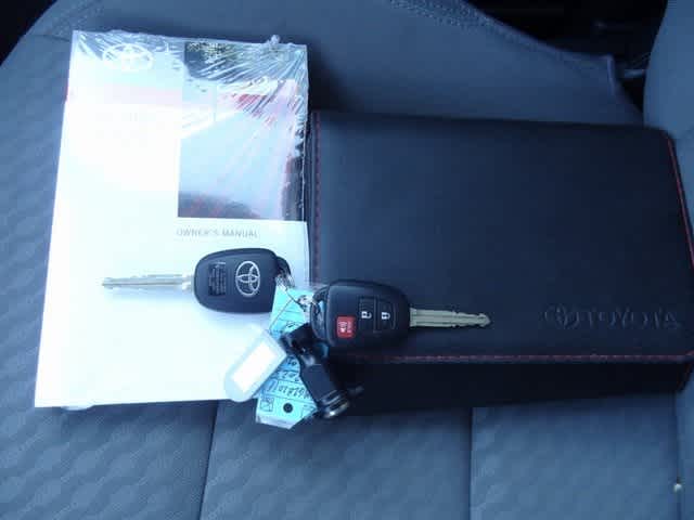 Thumbnail: 2023 Toyota Tacoma - 32