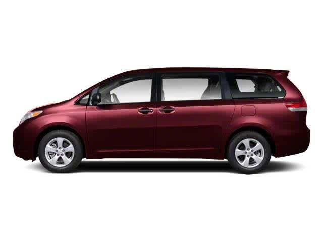 Thumbnail: 2011 Toyota Sienna - 3