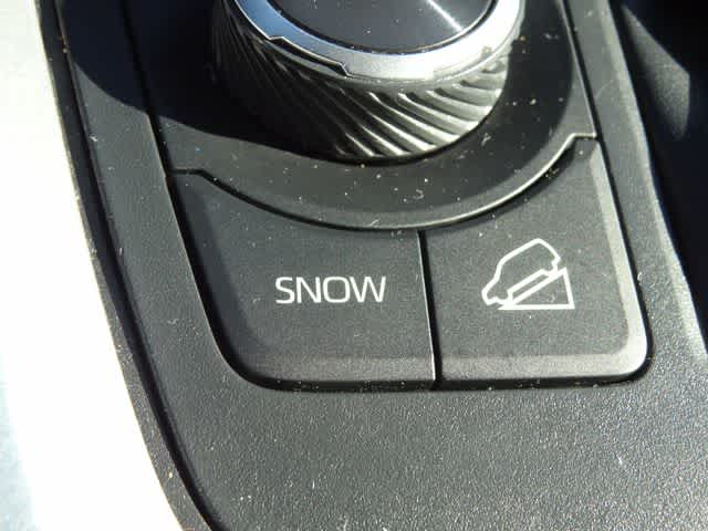 Thumbnail: 2021 Toyota RAV4 - 16