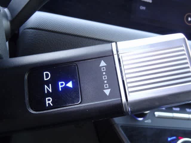 Thumbnail: 2024 Hyundai Sonata - 25