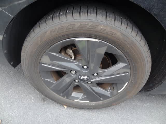 Thumbnail: 2023 Hyundai Elantra - 11