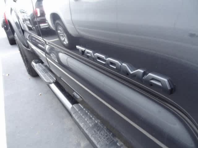 Thumbnail: 2023 Toyota Tacoma - 19
