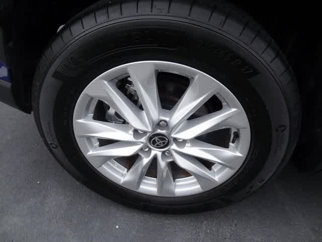 Thumbnail: 2025 Toyota Corolla Cross - 21