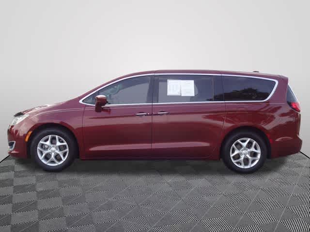Thumbnail: 2018 Chrysler Pacifica - 2