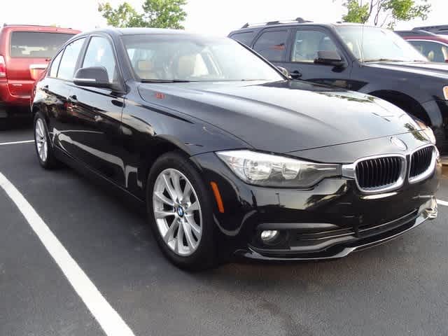Thumbnail: 2016 BMW 3 Series - 3