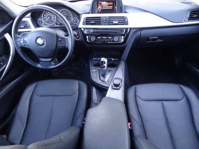 Thumbnail: 2016 BMW 3 Series - 12