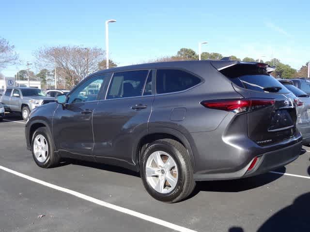 Thumbnail: 2023 Toyota Highlander - 5