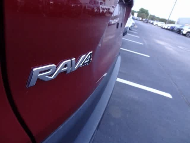 Thumbnail: 2023 Toyota RAV4 - 14