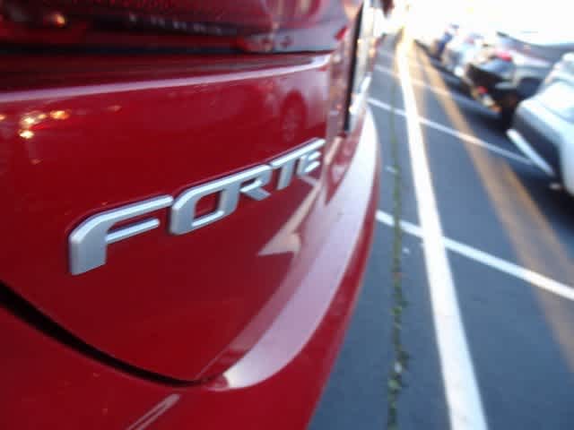Thumbnail: 2024 Kia Forte - 16