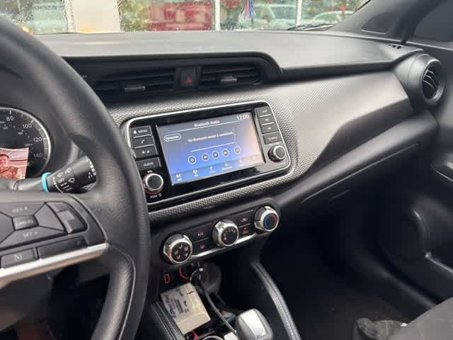 Thumbnail: 2019 Nissan Kicks - 2