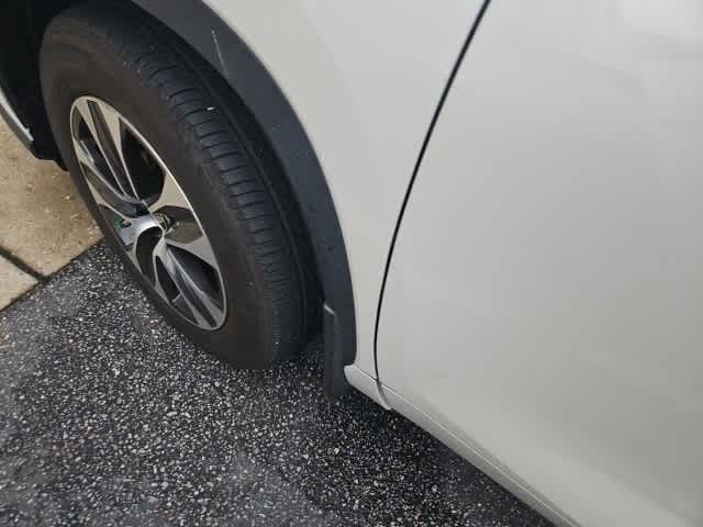 Thumbnail: 2020 Toyota Highlander - 2