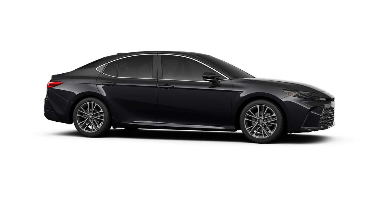 Thumbnail: 2025 Toyota Camry - 13
