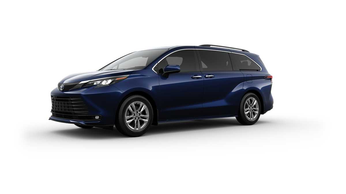 Thumbnail: 2025 Toyota Sienna - 2