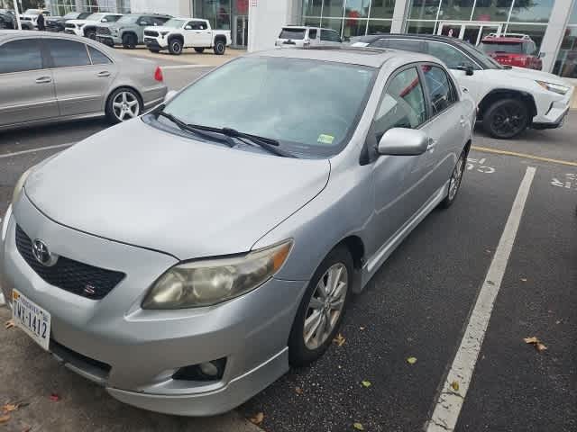 Thumbnail: 2010 Toyota Corolla - 3