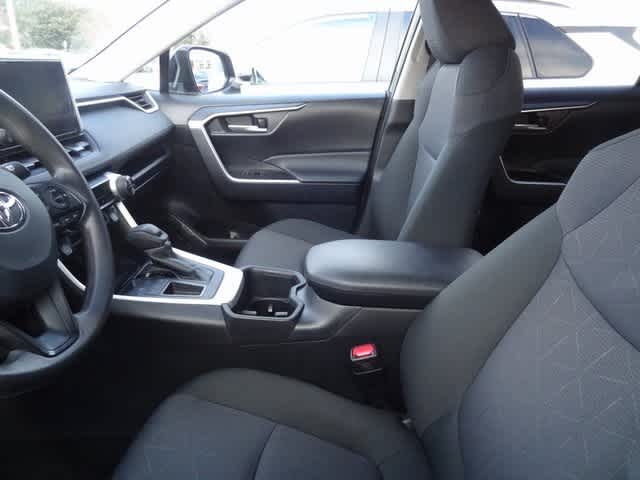 Thumbnail: 2025 Toyota RAV4 - 6