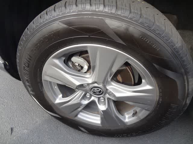 Thumbnail: 2024 Toyota RAV4 - 17