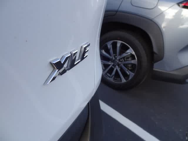 Thumbnail: 2023 Toyota RAV4 - 17