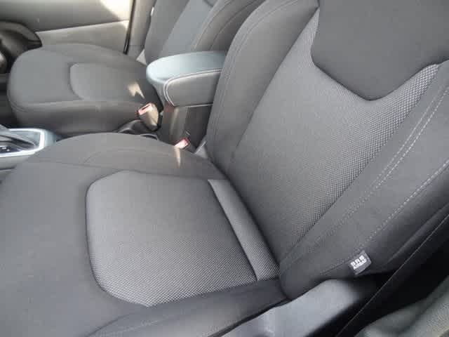 Thumbnail: 2023 Jeep Renegade - 8