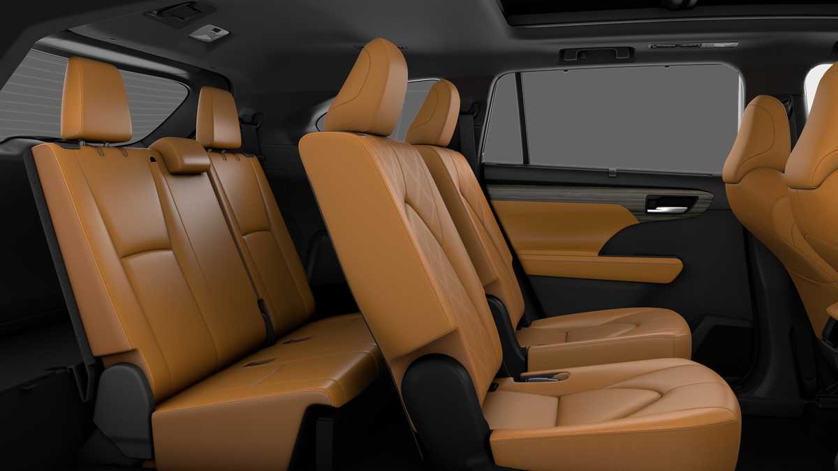 Thumbnail: 2026 Toyota Highlander - 21