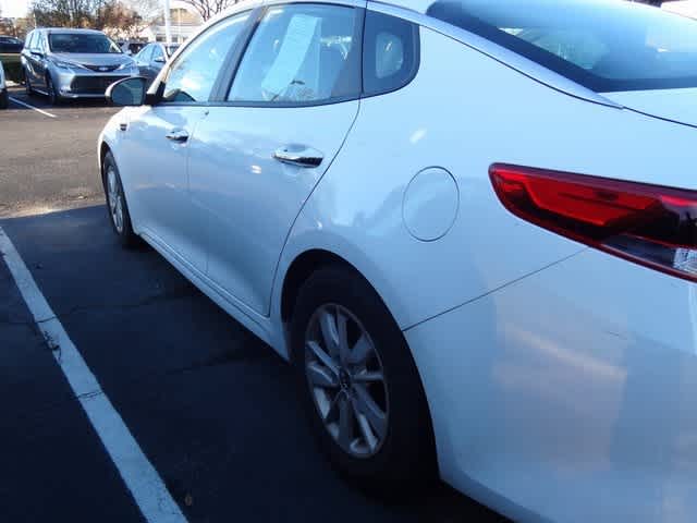Thumbnail: 2018 Kia Optima - 4