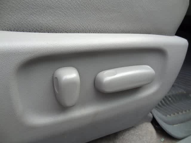 Thumbnail: 2003 Toyota 4Runner - 18