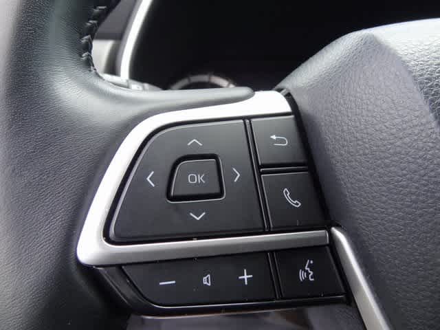 Thumbnail: 2023 Toyota Highlander - 12