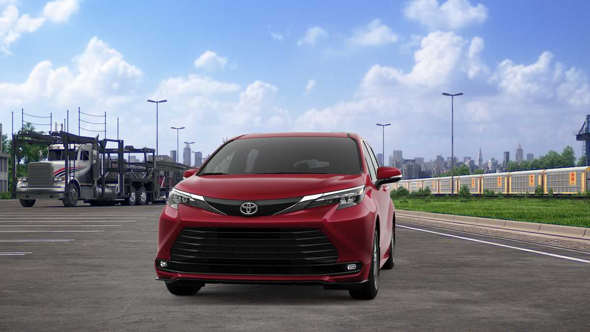 Thumbnail: 2026 Toyota Sienna - 18