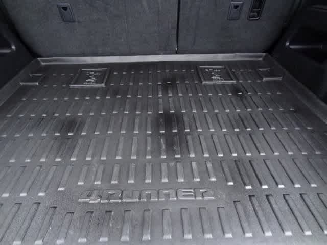 Thumbnail: 2022 Toyota 4Runner - 8