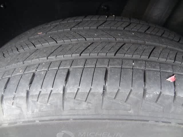 Thumbnail: 2022 Toyota RAV4 - 16