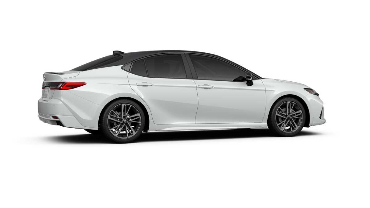 Thumbnail: 2025 Toyota Camry - 11