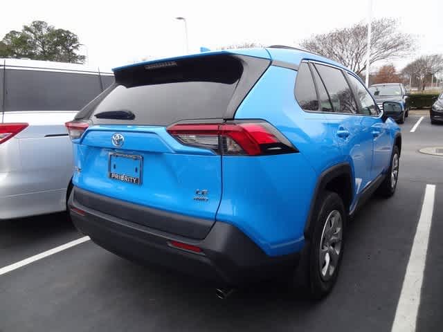 Thumbnail: 2019 Toyota RAV4 - 6