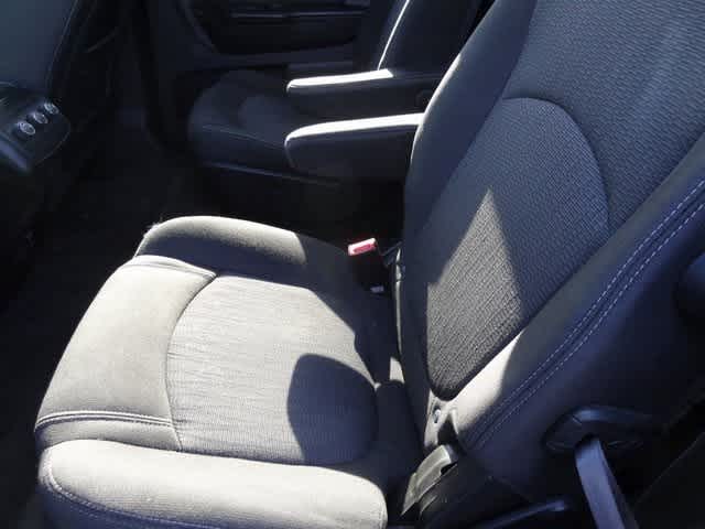 Thumbnail: 2015 Chevrolet Traverse - 19