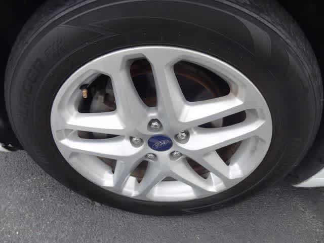 Thumbnail: 2016 Ford Fusion - 16