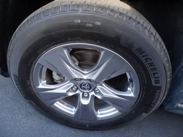 Thumbnail: 2023 Toyota RAV4 - 13