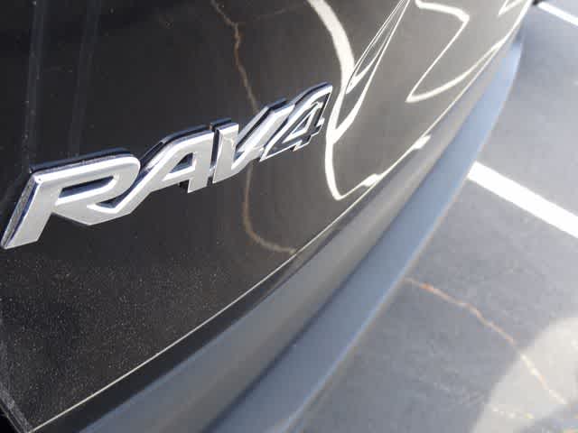 Thumbnail: 2025 Toyota RAV4 - 18