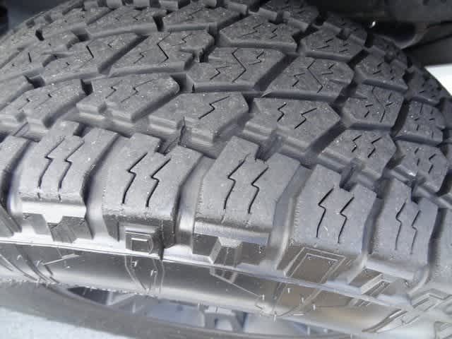 Thumbnail: 2022 Toyota Tacoma - 12